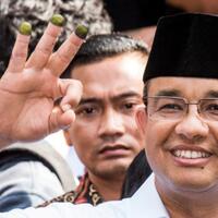 mahasiswa-pmm-buatkan-tempat-cuci-tangan-untuk-warga-desa-gading-kulon