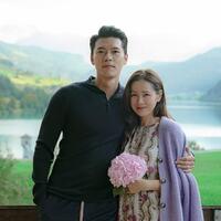 go-publik-awal-tahun-ini-akankah-hyun-bin-dan-son-hye-jin-berakhir-ke-pelaminan