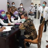 gagal-divaksinasi-walkot-serang-ngaku-habis-makan-durian