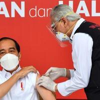 dokter-dari-cirebon-sebut-vaksinasi-presiden-gagal-pb-idi-angkat-bicara