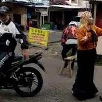 viral-video-emak-emak-ngamuk-ditegur-tni-gegara-tak-bermasker