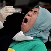 bertambah-9994-kasus-positif-covid-19-nyaris-tembus-1-juta