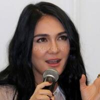 netizen-heboh-beredar-video-luna-maya