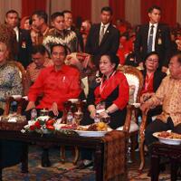 mega-dan-jk-maju-pilpres-2024-regenerasi-kepemimpinan-mandek