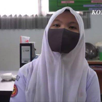 siswi-non-muslim-di-padang-rindu-lepaskan-jilbab