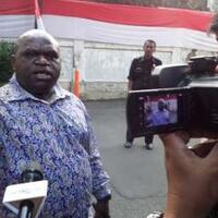 singgung-suku-jawa-ppmk-sore-ini-laporkan-natalius-pigai-ke-bareskrim