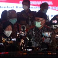 rs-rujukan-covid-19-mulai-kolaps-ini-pesan-menko-pmk-saat-berkunjung-ke-solo