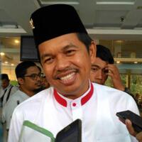 cuma-buat-kisruh-dpr-tertibkan-buzzer-sok-agamis--sok-pancasilais