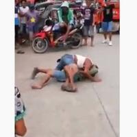 deni-siregar-dikeroyok-di-kafe-bali-adik-iparnya-digerayangi