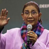 diancam-ditenggelamkan-dewi-tanjung-susi-beri-jempol