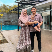10-pasangan-rumah-tangga-selebriti-yang-adem-ayem-dan-jarang-mendapat-gosip-miring