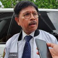 jokowi-ingin-rakyat-mengkritik-ganti-dulu-menkominfo
