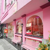 rayakan-valentine-romantis-bareng-pasangan-di-nomi-cafe-yang-bernuansa-serba-pink