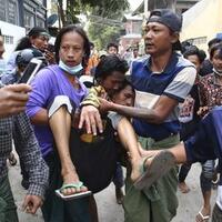 demo-myanmar-mencekam-6-orang-ditembak-peluru-tajam-oleh-polisi