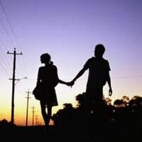 kisah-cinta-pertama-yang-pelik