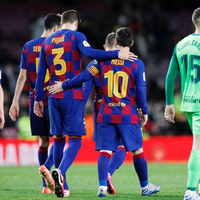 pique-benci-messi-pilih-pensiun-daripada-harus-main-bareng-musim-depan