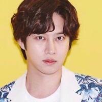 heechul-curcol-soal-ibunya-yang-ingin-dia-menikah-tahun-ini