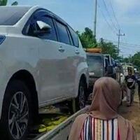 viral-warga-tuban-memborong-mobil-sekarang-masuk-bengkel