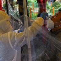 lebih-14-juta-terkonfirmasi-positif-covid-19-kasus-aktif-128250