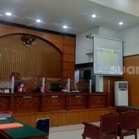 gus-nur-hadapi-tuntutan-jaksa-tim-pengacara-ogah-masuk-ruang-sidang