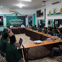 safari-politik-eri-merekatkan-perbedaan-partai-di-surabaya