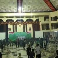 penampakan-peserta-kongres-hmi-xxxi-di-surabaya-yang-mengamuk-saling-lempar-kursi