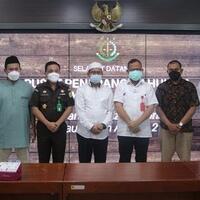 tim-hukum-rizieq-datangi-kejagung-bermaksud-untuk-tabayyun