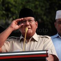 selain-prabowo-cuma-sandi-dan-arief-poyuono-yang-cukup-menjual-di-gerindra