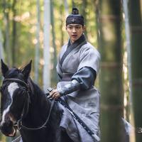 jang-dong-yoon-minta-maaf-usai-penayangan--joseon-exorcist--dihentikan