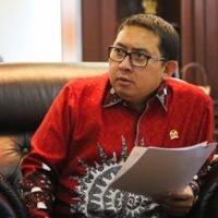 kutuk-aksi-bom-bunuh-diri-di-makassar-fadli-zon-heran-masih-saja-ada-teroris