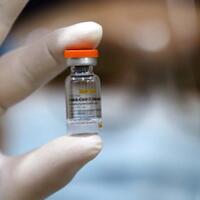 survei-smrc-sebut-53-warga-siap-divaksin-astrazeneca