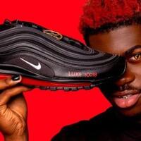 nike-gugat-quotsepatu-setanquot-yang-mengandung-setetes-darah-manusia