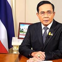 wartawati-ini-bikin-marah-pm-thailand-gegara-cara-duduknya