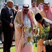 raja-salman--rombongan-bakal-belanja-di-jakarta-pakai-kartu-kredit