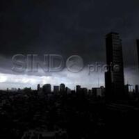 hujan-intensitas-sedang-lebat-guyur-dki-jakarta-hari-ini