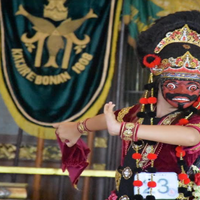 angkat-seni-budaya-lokal-puluhan-penari-ikut-festival-tari-topeng