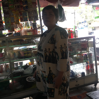 ibu-pemilik-kios-kecil-ini-berhasil-menjadikan-anaknya-menjadi-seorang-dokter