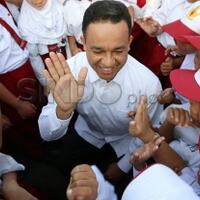 gubernur-anies-salat-tarawih-di-masjid-maksimal-50-kapasitas-bangunan