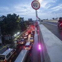 bahaya-masih-ada-pemotor-lawan-arah-di-flyover-tapal-kuda-jaksel