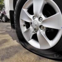 usai-gasak-uang-setengah-miliar-pelaku-bermodus-ban-bocor-kabur