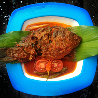 pesmol-ikan-mas-kuliner-khas-sunda-pelengkap-menu-berbuka-puasa-yang-lezatnya-nampol