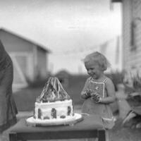 asal-mula-perayaan-ulang-tahun-awal-mula-lahirnya-kue--lilin-ulang-tahun