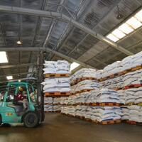 peringati-hari-konsumen-pupuk-indonesia-luncurkan-sahabat-petani