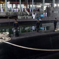 53-orang-berada-di-kri-nanggala-402-yang-hilang