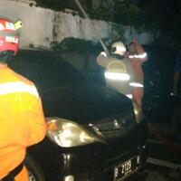 kebakaran-di-menteng--2-warga-jadi-korban-1-dilarikan-ke-rs