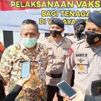 persiapan-sekolah-tatap-muka-2000-tenaga-pendidik-di-kota-depok-divaksin