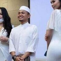 viral-foto-bareng-ustaz-kondang--selebgram-seksi-tuai-kecaman-ini-pembelaannya