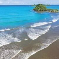 ngabuburit-di-pantai-air-manis-nikmati-indahnya-alam-dan-legenda-malin-kundang
