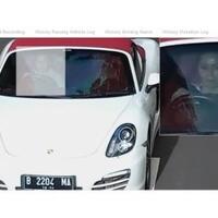 tertangkap-ini-wajah-emak-emak-pengemudi-porsche-yang-terobos-jalur-busway