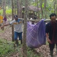 curhat-warga-pandeglang-harus-tandu-ibu-hamil-4-km-akibat-jalan-rusak